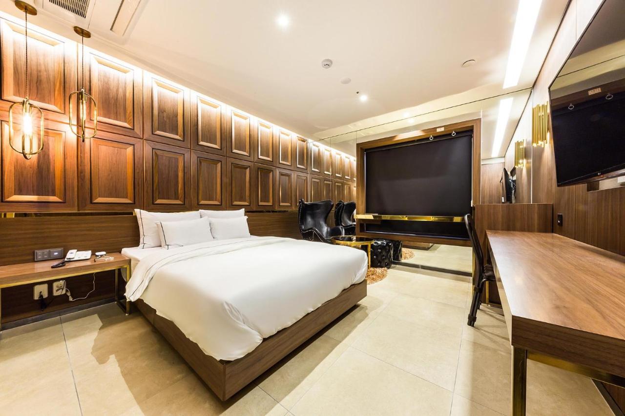 Forestar 2 Hotel